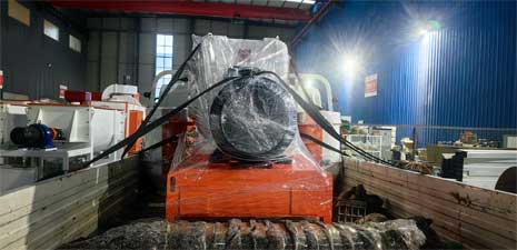 強福生產350環模顆粒機機頭永磁筒發往湖北