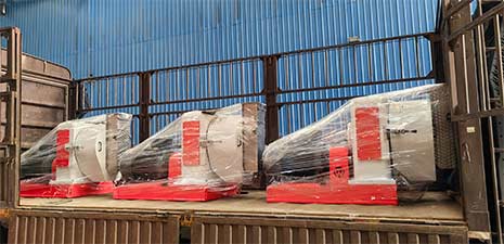 強福機械3臺35環模顆粒機機頭發往大連